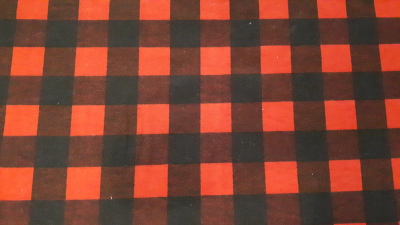 _Flanellstoff_mit_Rot-Schwarz-Karo